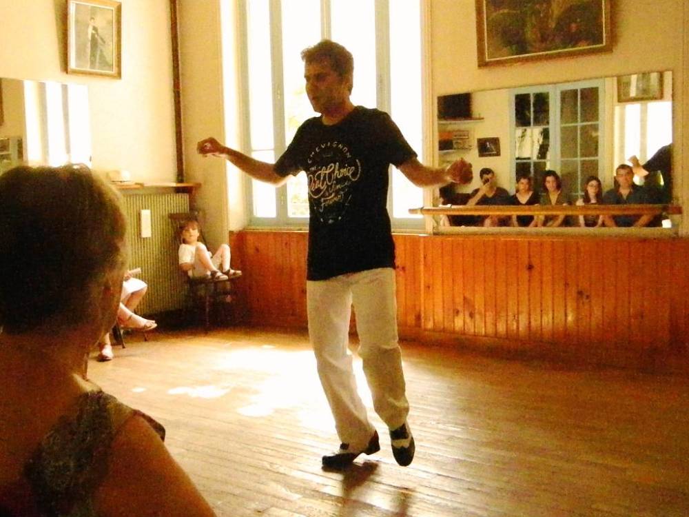 ecole-de-danse-de-salon-frederic-bense-paris-musique (10)